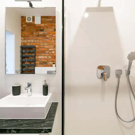 St Thomas Old Town Daire *